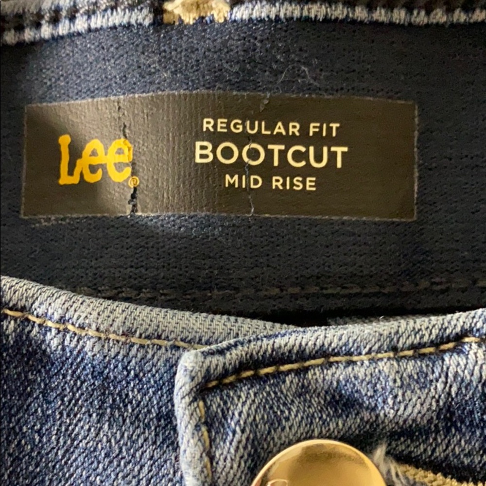 Jeans - Picture 2 of 3